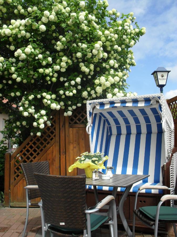Hotel-Pension Zur Mole Wiek auf Rügen Eksteriør billede